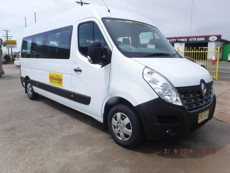 Special! Renault Master 12 Seat Minibus Special! Renault Master 12 Seat Minibus